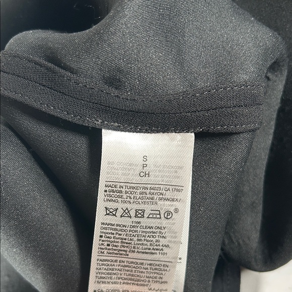 BANANA REPUBLIC • Elegant Black Turtleneck Dress - Picture 12 of 12